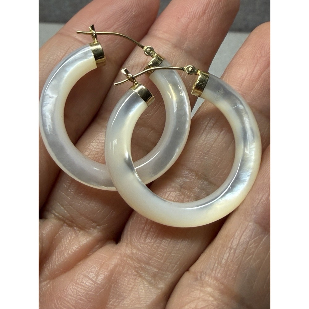 14K Yellow Gold Mother of Pearl Round Tube Hoop Earrings